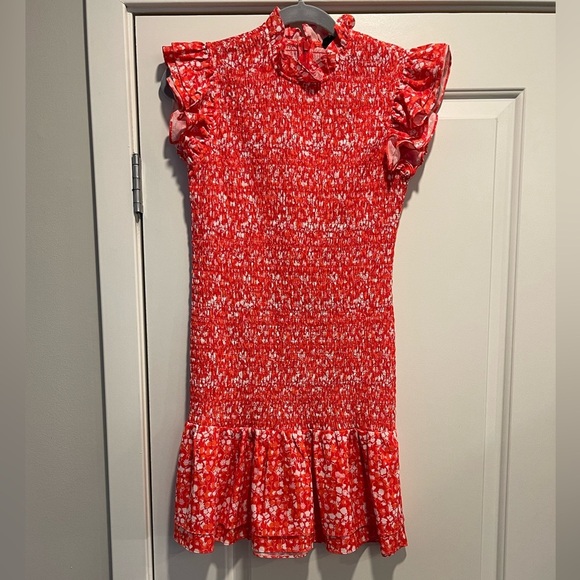 NEW! French Connection Hibiscus Verona Floral Smocked
Minidress. Size: Small - Picture 8 of 8